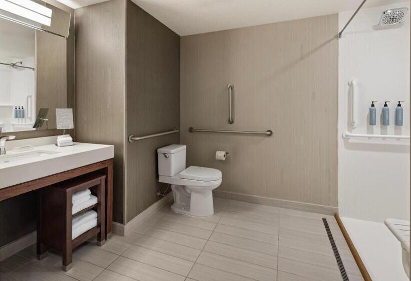 فندق Courtyard By Marriott Minneapolis West