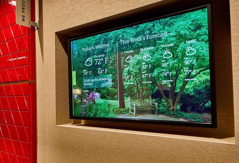 فندق Courtyard By Marriott Minneapolis West