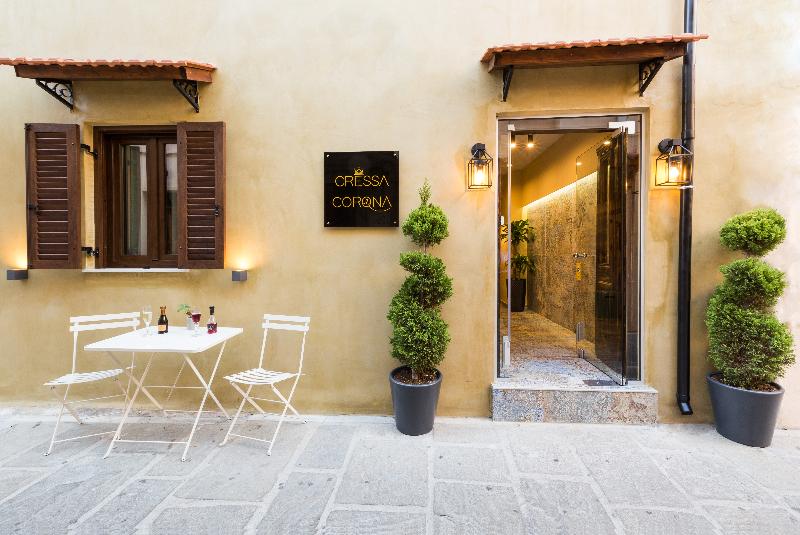 Отель Cressa Suites Adults Only