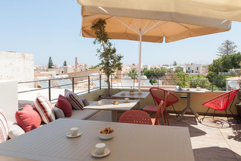 Отель Cressa Suites Adults Only