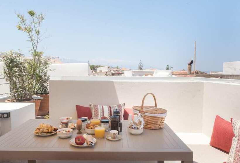 Отель Cressa Suites Adults Only