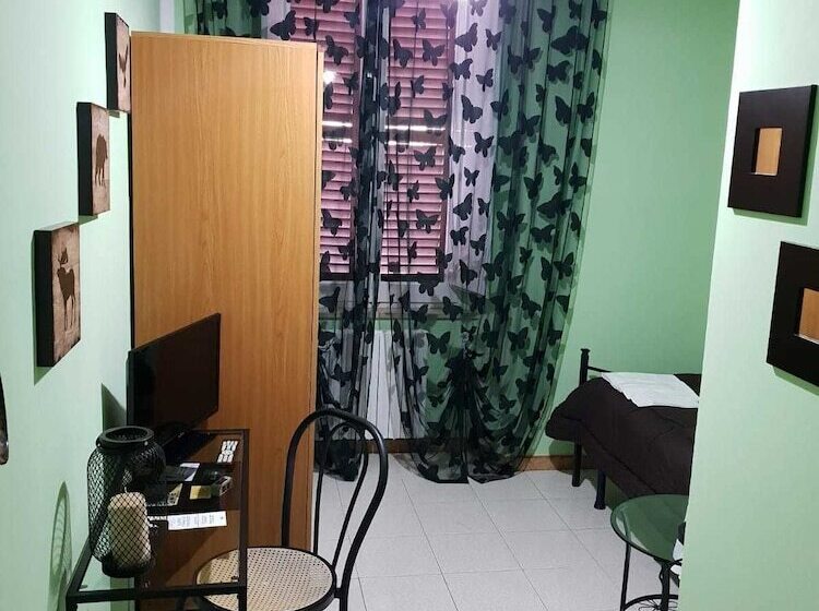 Отель Domus Pacis Santa Chiara Casa Per Ferie