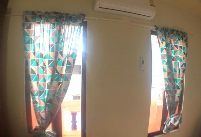 Отель Fanta Hostel Chaweng