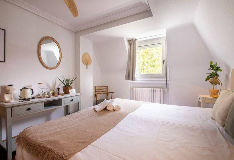 ホテル Far Out Inn