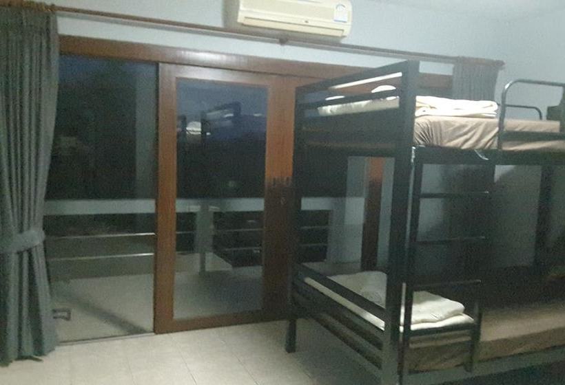 Отель Fueangfu Hostel