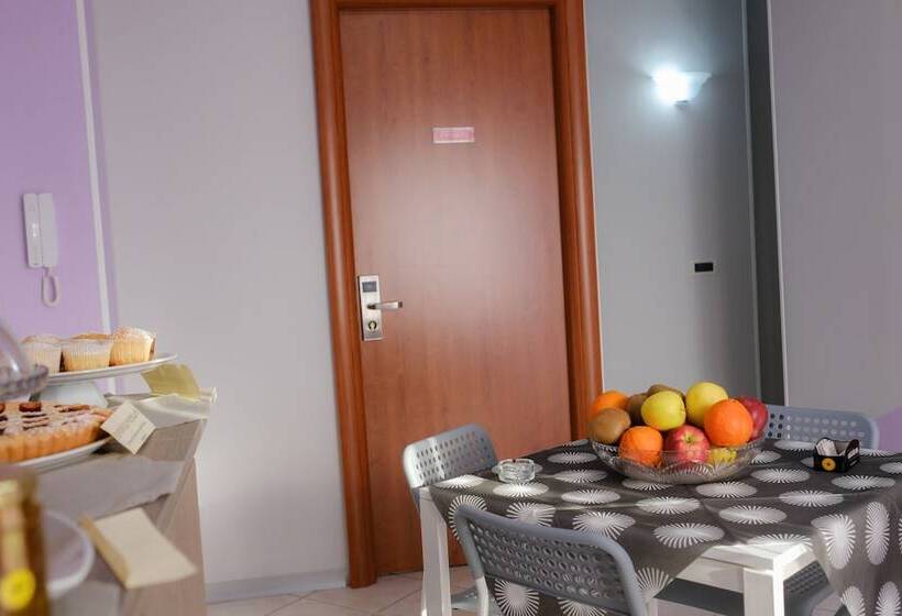 ホテル B&b Lamezia Airport