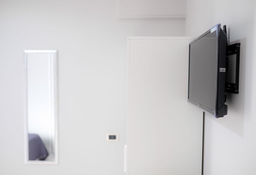 ホテル B&b Lamezia Airport