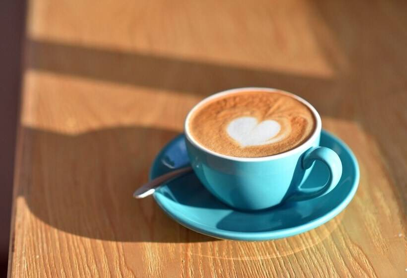 Отель Ease Hostel