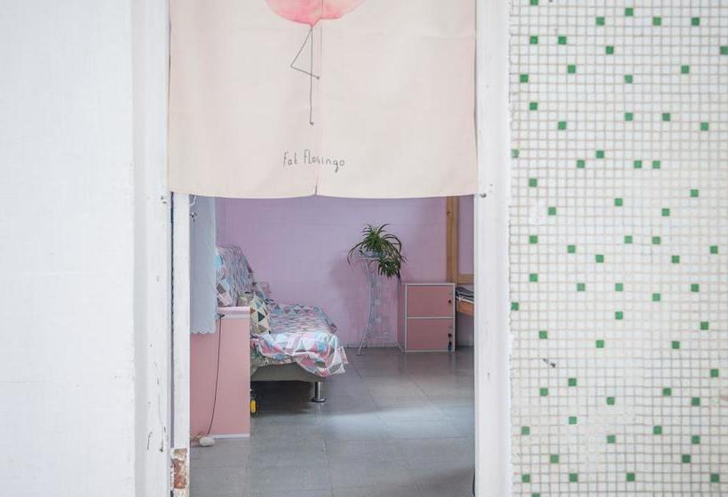 Отель Guilin Hundred Lives Youth Hostel