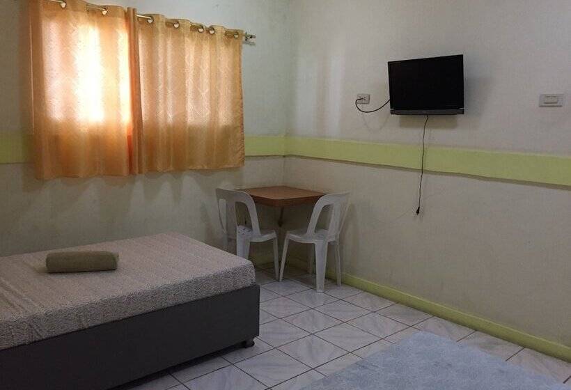 Отель Hayward Travel Inn