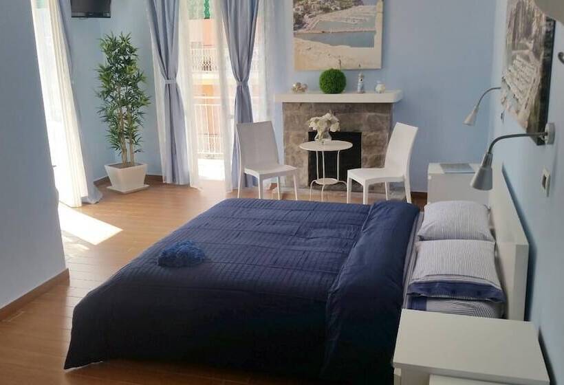 Отель I Delfini