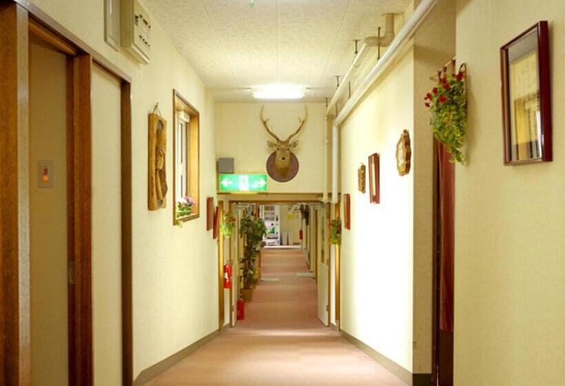 בית מלון כפרי Shiretoko Village