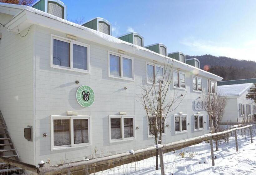 בית מלון כפרי Shiretoko Village