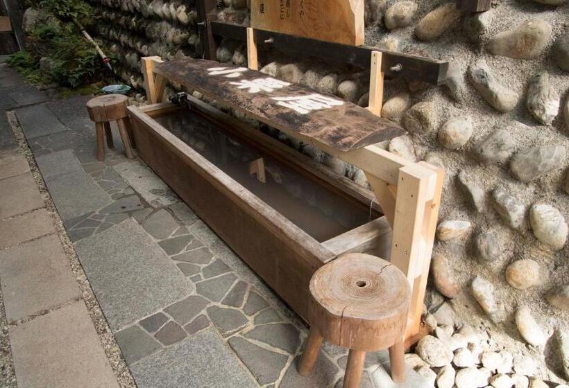 فندق Jhoppers Kumano Yunomine Guesthouse