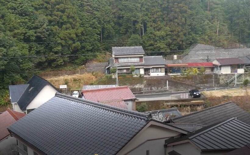 فندق Jhoppers Kumano Yunomine Guesthouse