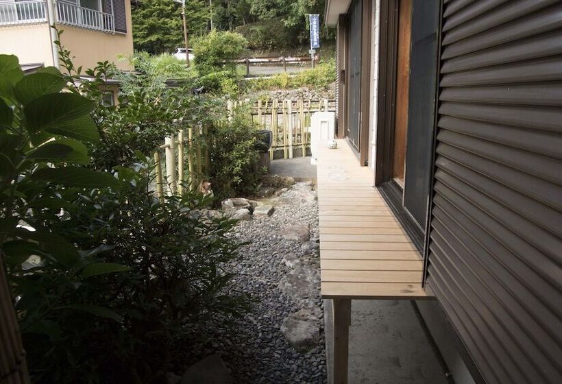 فندق Jhoppers Kumano Yunomine Guesthouse