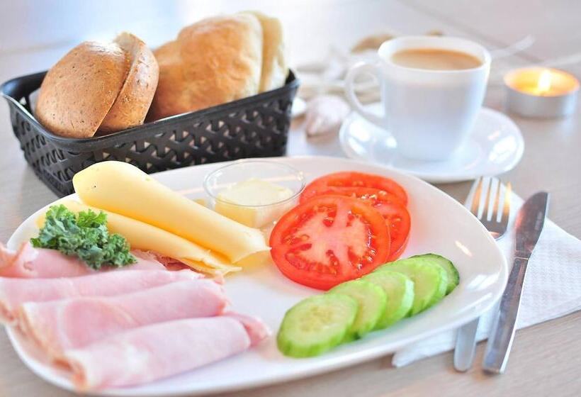 فندق Kamienica Mielno