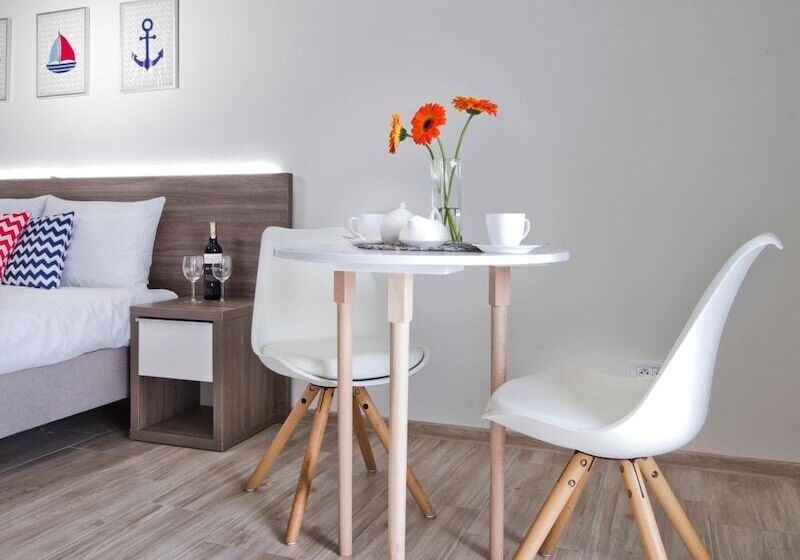 فندق Kamienica Mielno