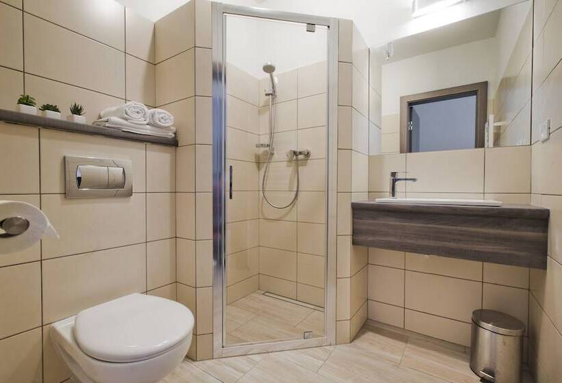 فندق Kamienica Mielno