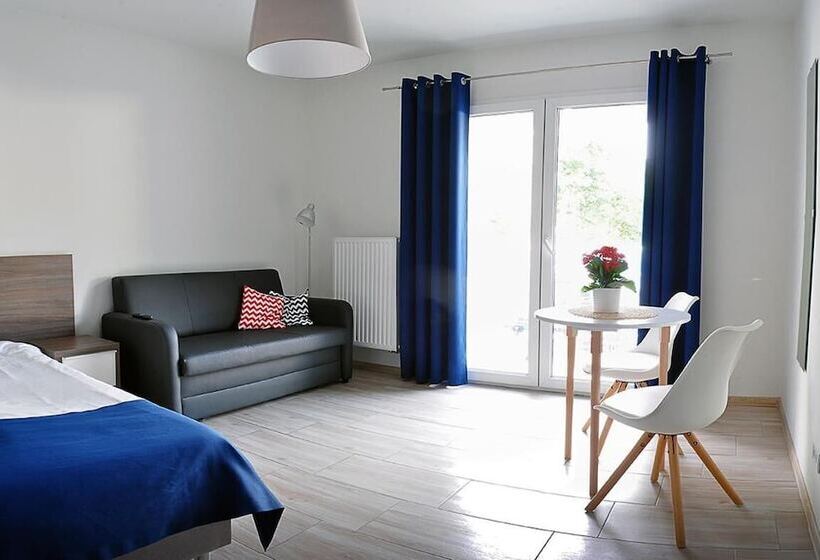 فندق Kamienica Mielno