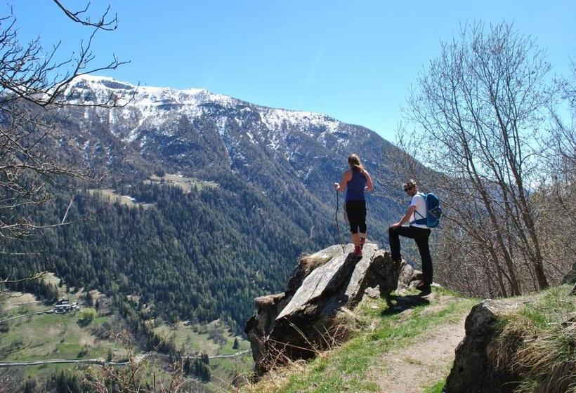 בית מלון כפרי L Millefiori Alpine Event Lodge