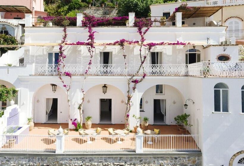 هتل La Bizantina Luxury Villa