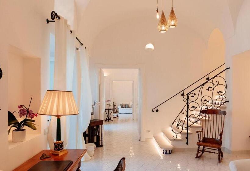 ホテル La Bizantina Luxury Villa