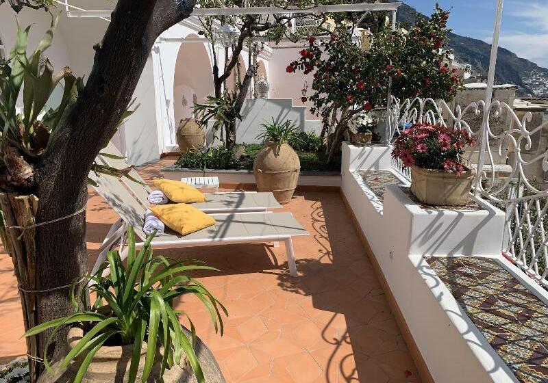 ホテル La Bizantina Luxury Villa