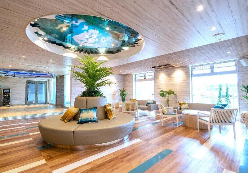 La Gent Hotel Okinawa Chatan Hotel And Hostel