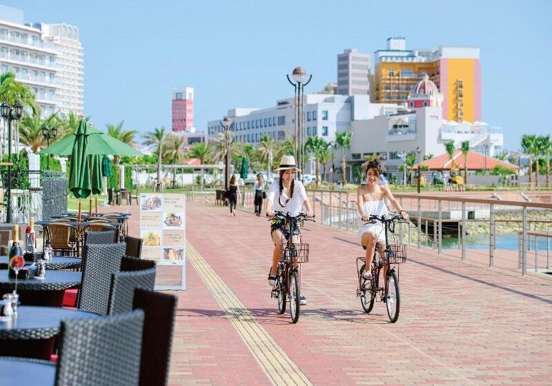 La Gent Hotel Okinawa Chatan Hotel And Hostel