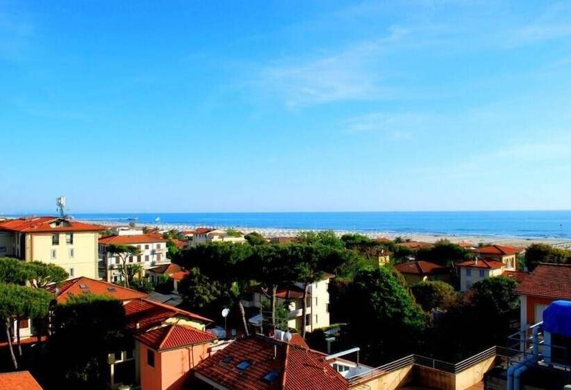 فندق Re Versiliana