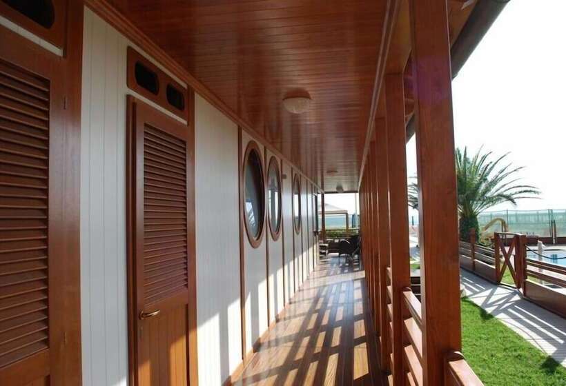 فندق Re Versiliana