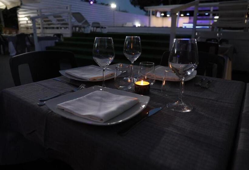 בית מלון כפרי Le Pinede