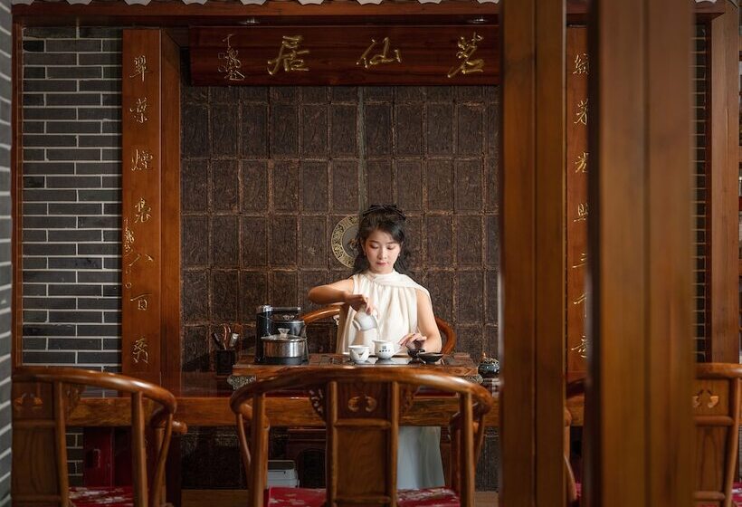 Отель Lee S Boutique Resort