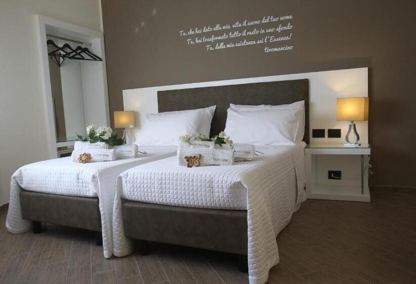 هتل L`essenza B&b