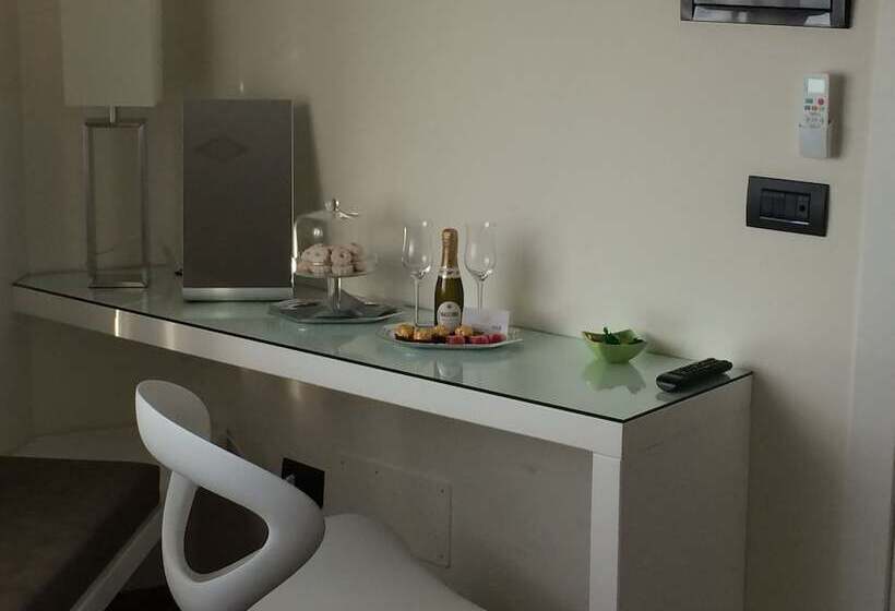 هتل L`essenza B&b