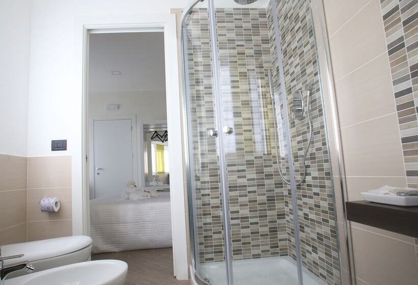 هتل L`essenza B&b