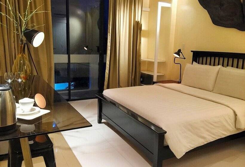 ホテル Luxx Boutique Boracay