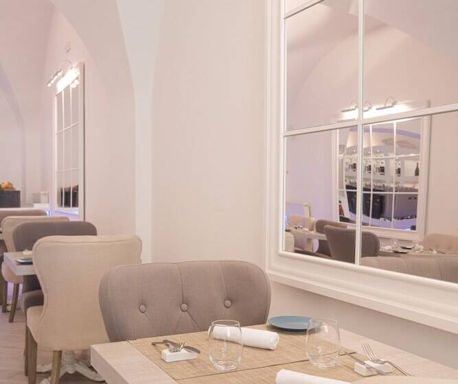 Отель Marina Charming Rooms