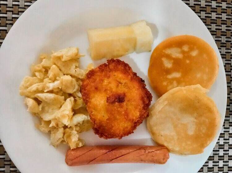 בית מלון כפרי Paras Inn Boracay