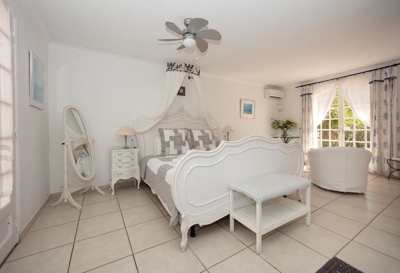 ホテル Pavillon De Pampelonne