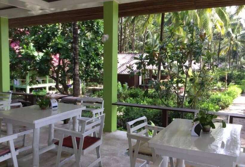 酒店 Phayam Coconut Beach Resort