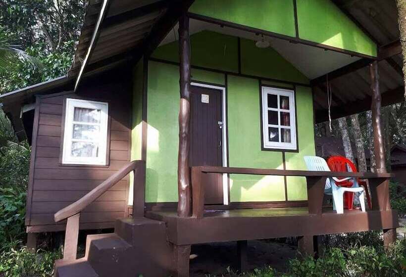 酒店 Phayam Coconut Beach Resort