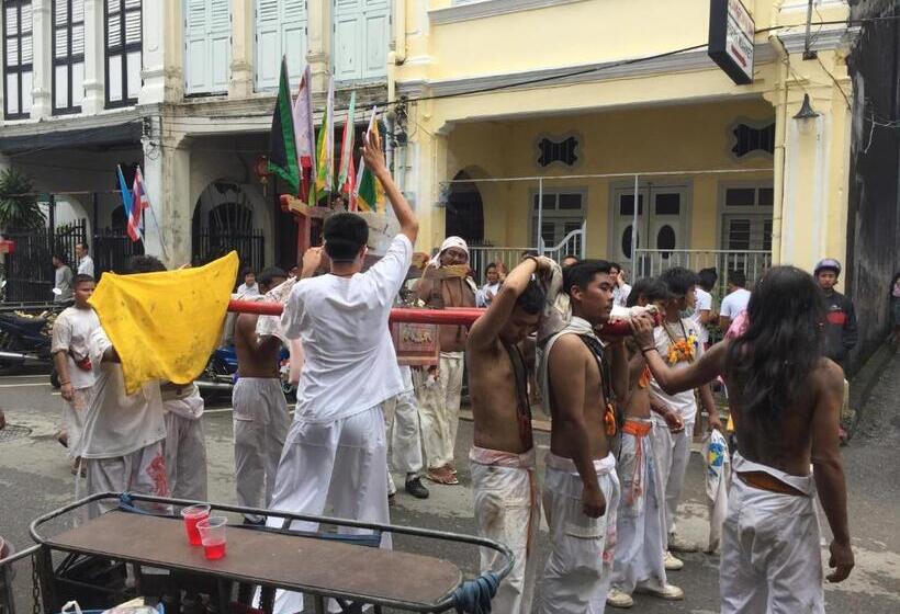 호텔 Phuket Old Town Hostel