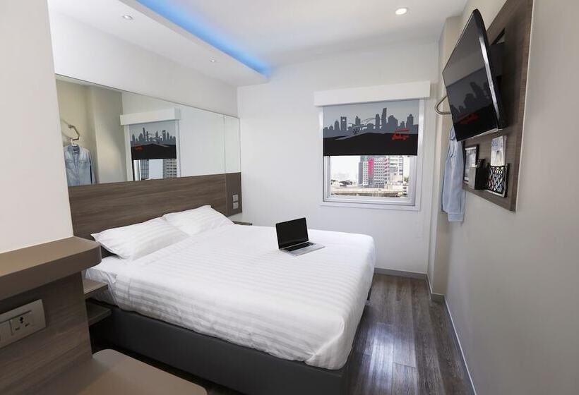 בית מלון כפרי Red Planet Cubao Aurora Boulevard