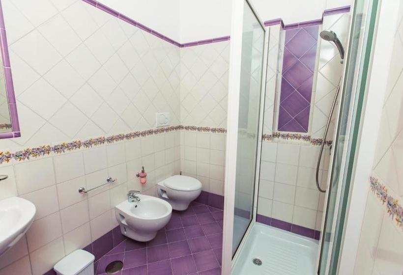 Отель Roccia Fiorita