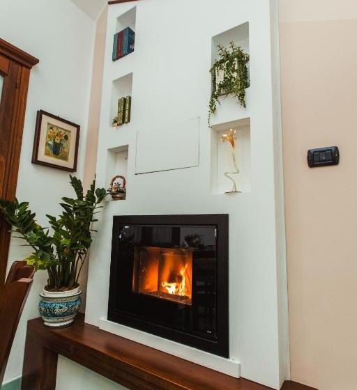 Отель Roccia Fiorita