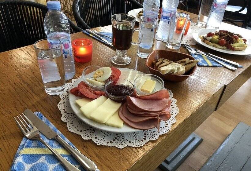 ホテル Samuil Apartments