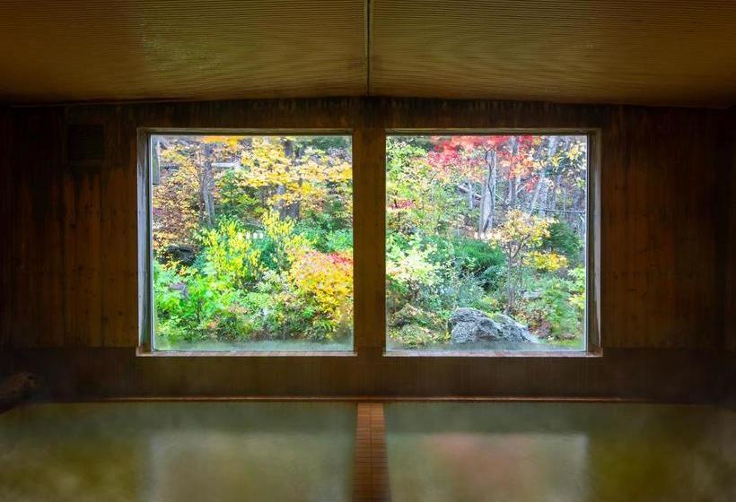 בית מלון כפרי Shiretoko Village