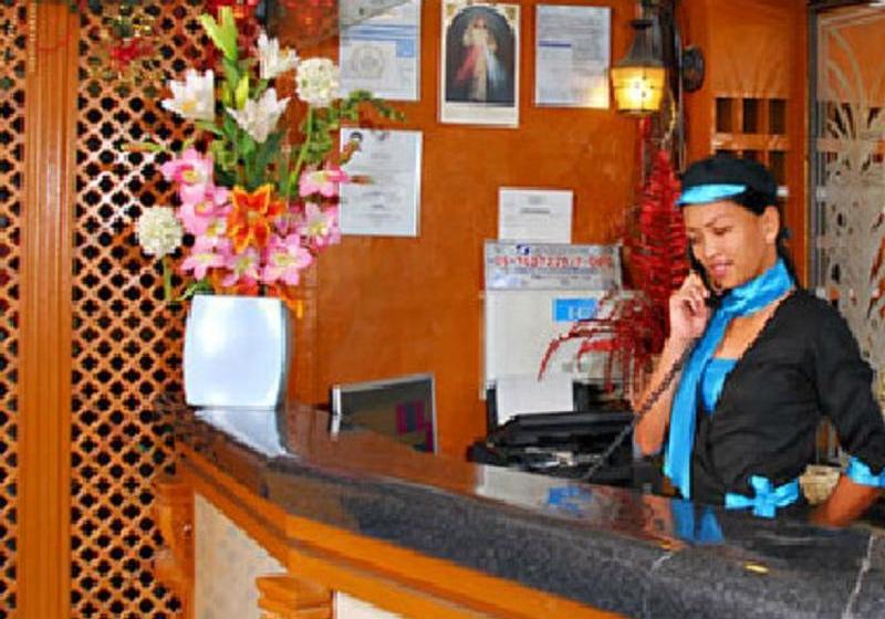 酒店 Ormoc Sugarland Suites